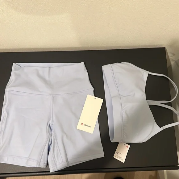 Lululemon Align Set in Pastel Blue - Picture 2 of 14
